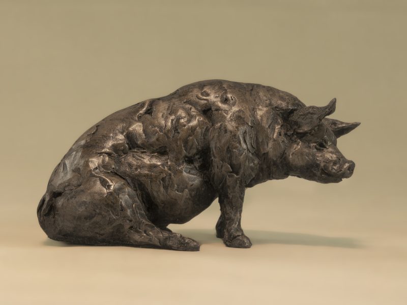 bronze pig sculpture