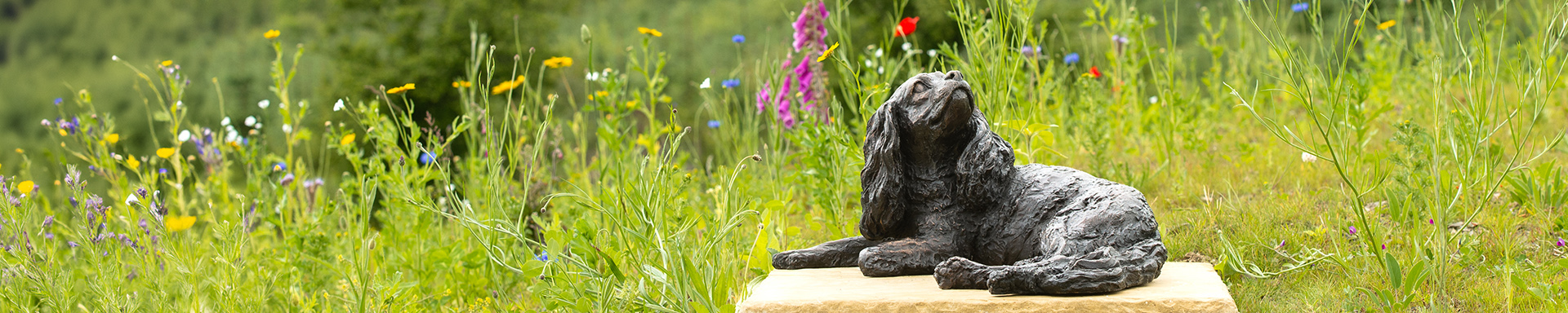 Labrador sculpture