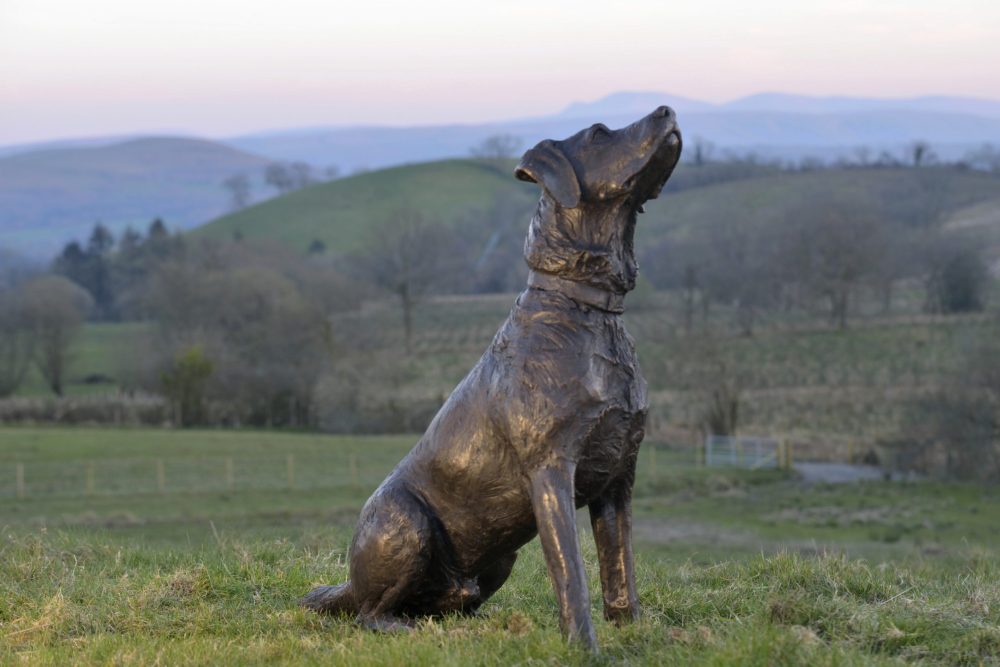 Sitting Labrador Statue