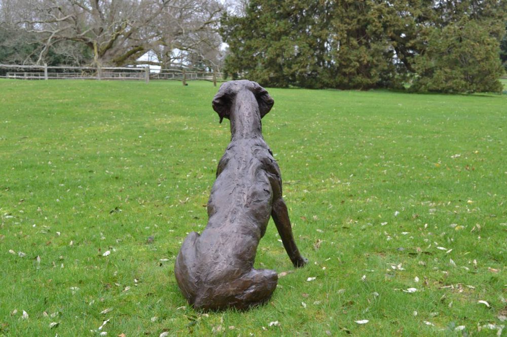 pointer dog sculpture