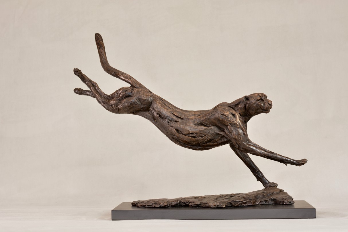 Cheetah sculpture