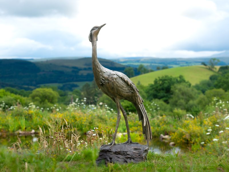 WALKING CRANE SCULPTURE