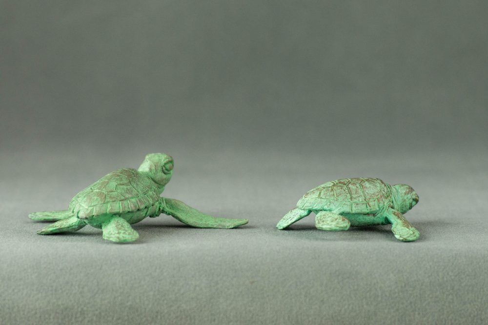 4 ''Pair of Baby Turtles-, Bronze Turtles, Turtle Sculpture, Turtle Statue, Bronze Resin Tanya Russell Animal Sculptures (5 of 11)