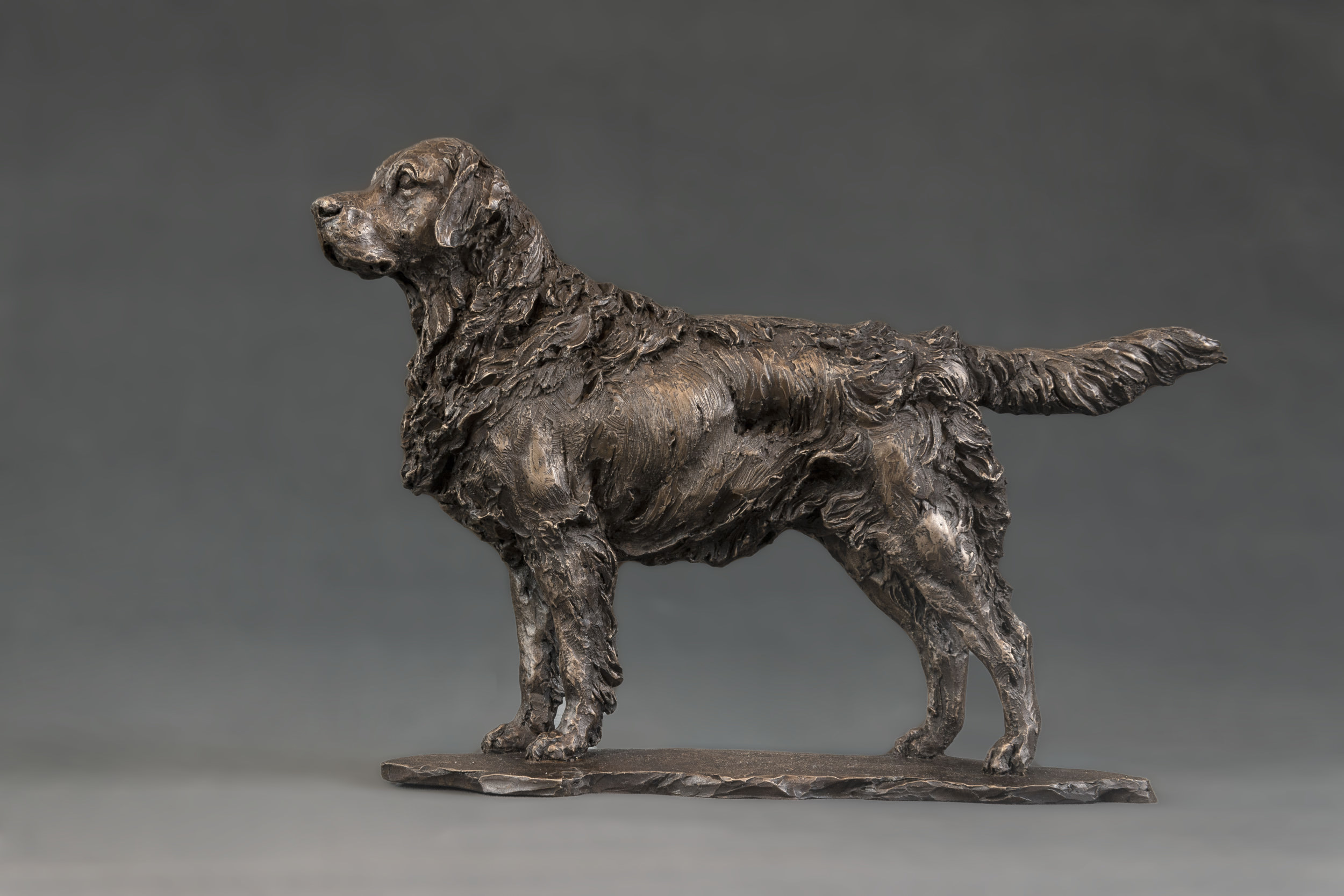 bronze retriever mantelpiece ornament