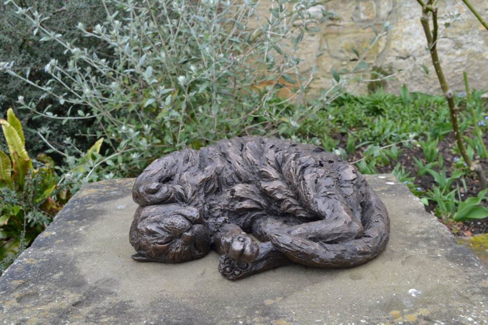 cat sculpture
