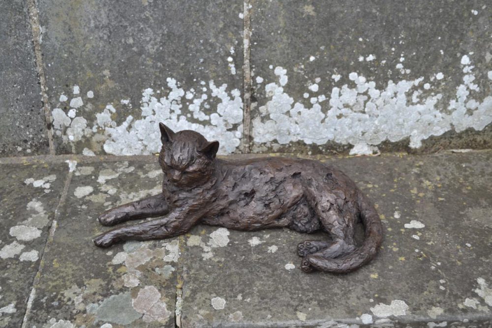 Lying Cat Outdoor Statue