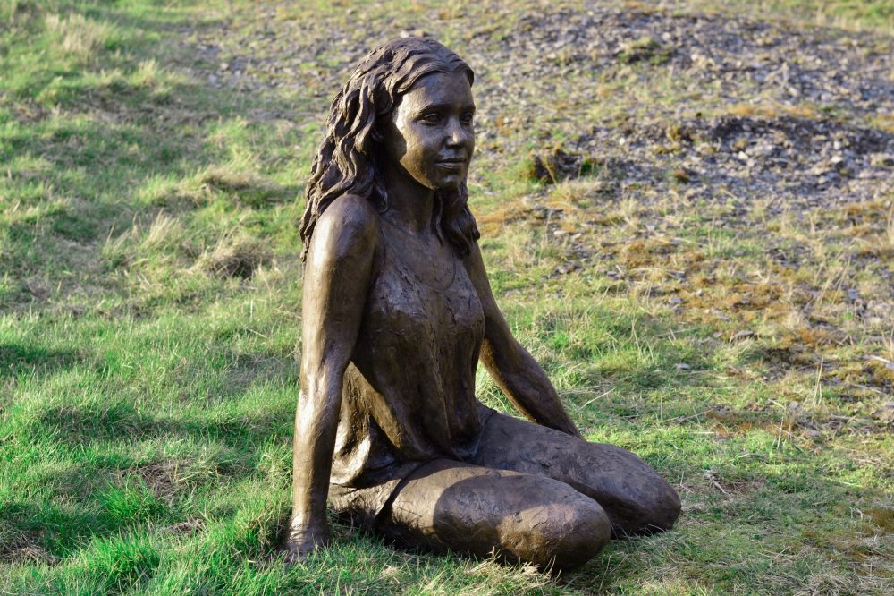 Bronze Outdoor Girl Statue