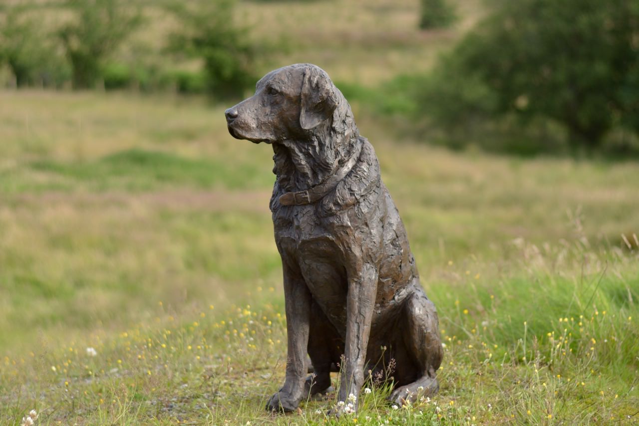 labrador garden ornament