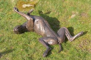 garden vizsla bronze statue