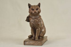 Streetcat named bob statue