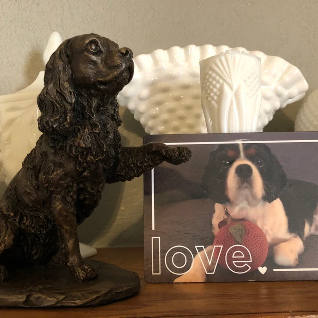 waving paw dog statue for christmas gift