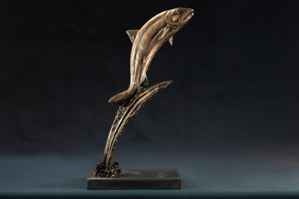 1 BRONZE RESIN 'Leaping Salmon, Bronze Fish, Salmon Sculpture, Salmon Statue, Bronze Resin Tanya Russell Animal Sculptures 01