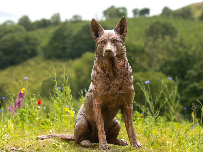 SITTING MIXED BREED DOG SCULPTURE