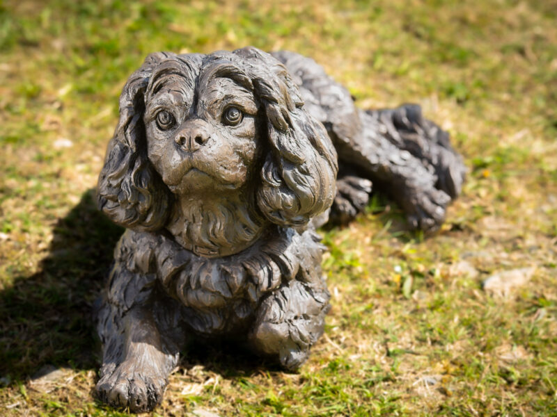 LYING CAVALIER KING CHARLES SPANIEL 2 SCULPTURE
